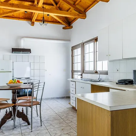 Pavlos Traditional House شقة